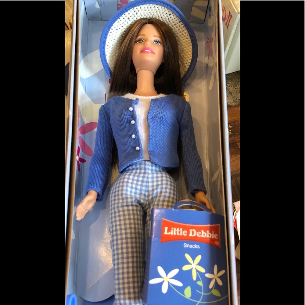 Little Debbie Barbie 2001/ firm price. R bundle
